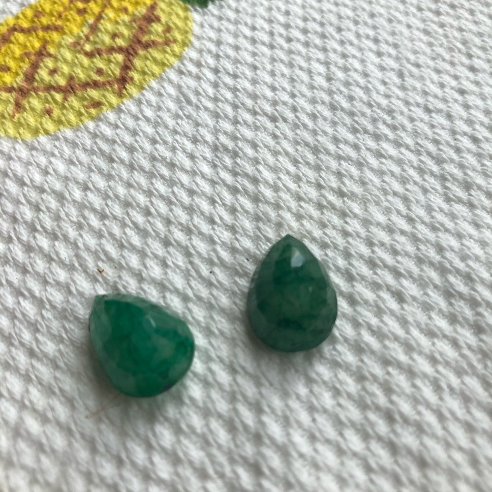 Pear Shape Loose Emerald Gemstone (Pair of 2) - Picture 7 of 9